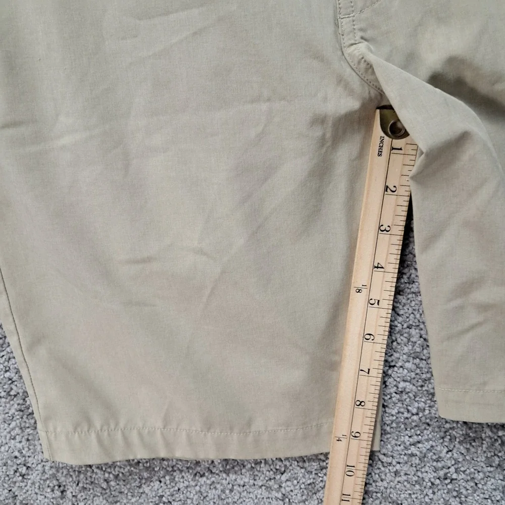 RSQ Mens Mid-Length Hybrid Shorts Tan Khaki Size 30 Above Knee Stretch 8104